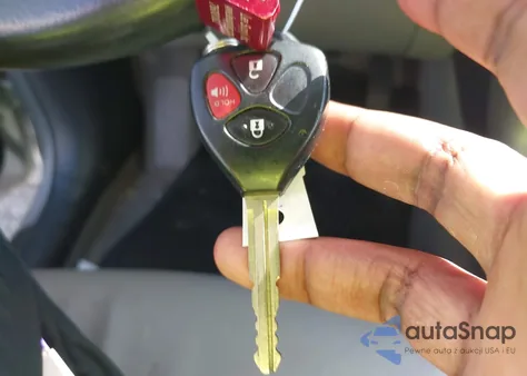 2008 Toyota Rav4 Limited z USA, uszkodzony, nr VIN JTMZD31V286064413